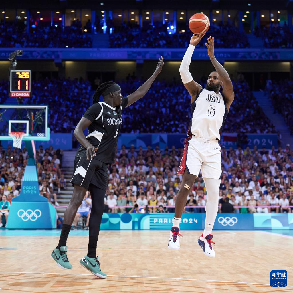 阵容与比赛 阵容与比赛